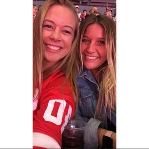 Meet your Posher, Alexis